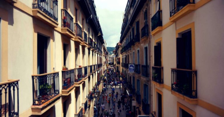 Construire ou acheter ancien : le grand comparatif 2024